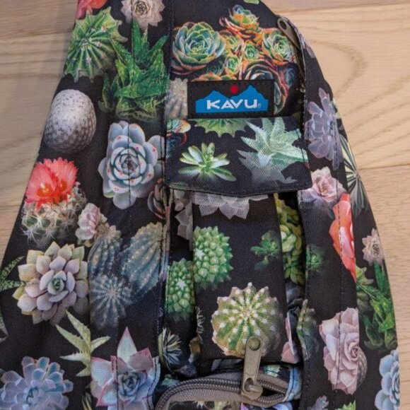 KAVU Succulent cactus Rope Bag Crossbody Sling Backpack plants Rare - Picture 2 of 5